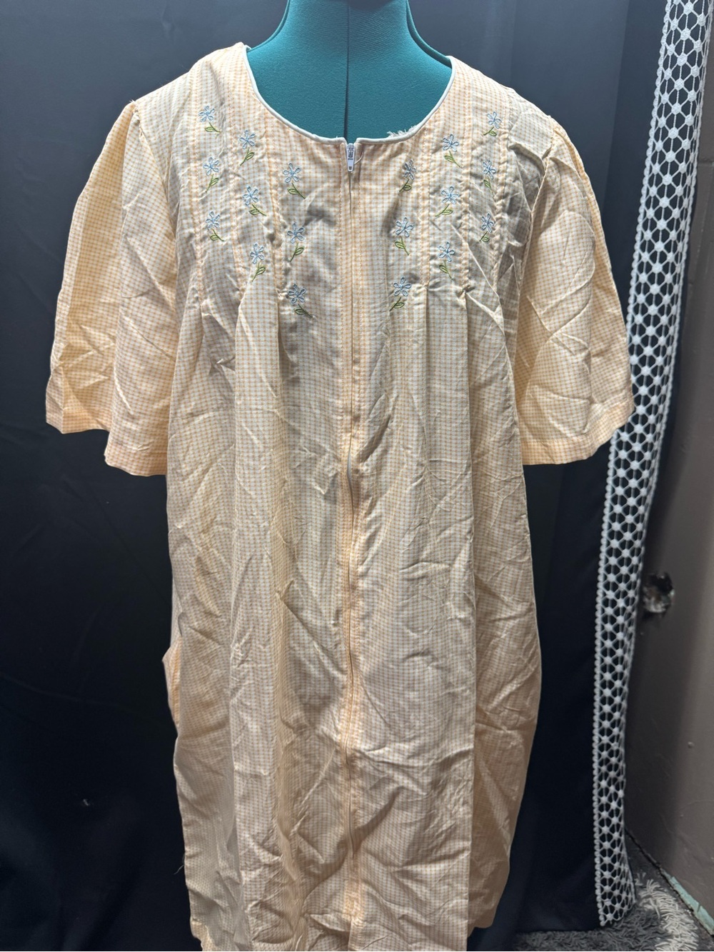 Women’s Yellow Embroidered Front-Zip Housecoat